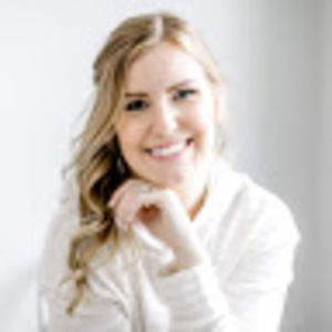 Meet your Posher, Caitlin